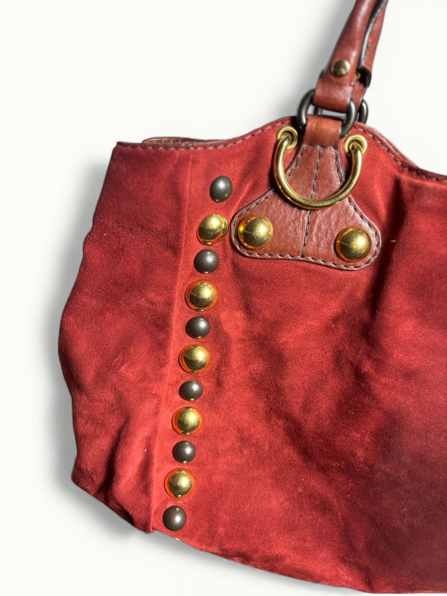 GUCCI Red Suede Fringe Tote Bag with Stud Details – Made in Italy